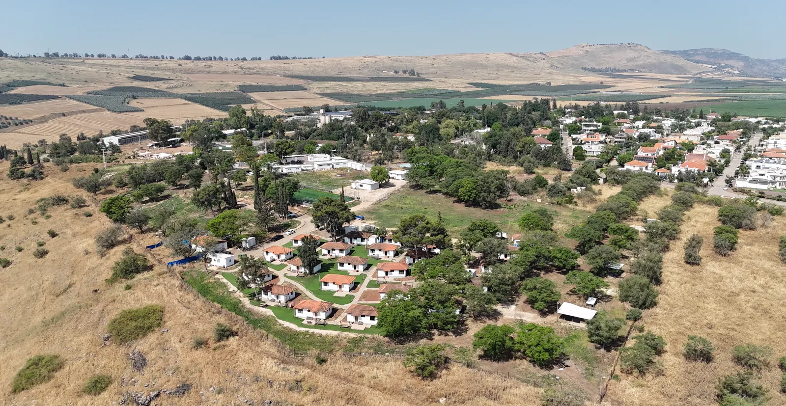 נוף ישיבת זיו אור כפר חיטים בגליל